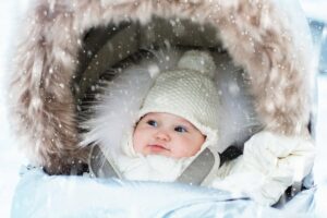 ein baby im winter richtig anziehen
